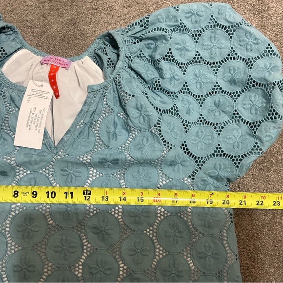 Never a Wallflower Gathered V-Neck Top Beryl Blue Eyelet Size XS - Picture 8 of 12
